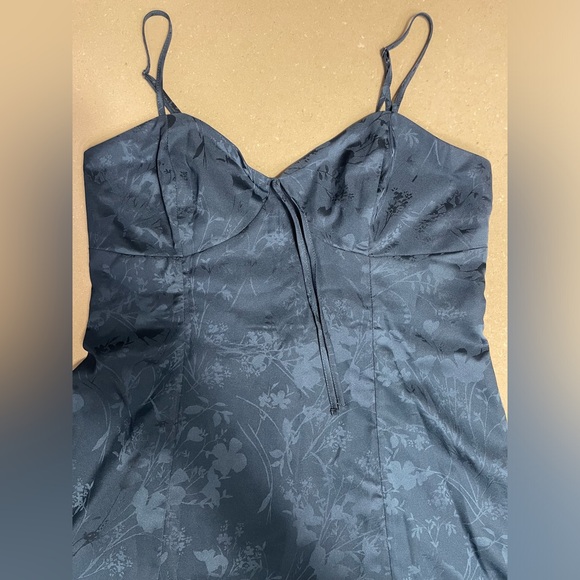 Semi Formal Garage Dress (NEW) - Picture 8 of 9